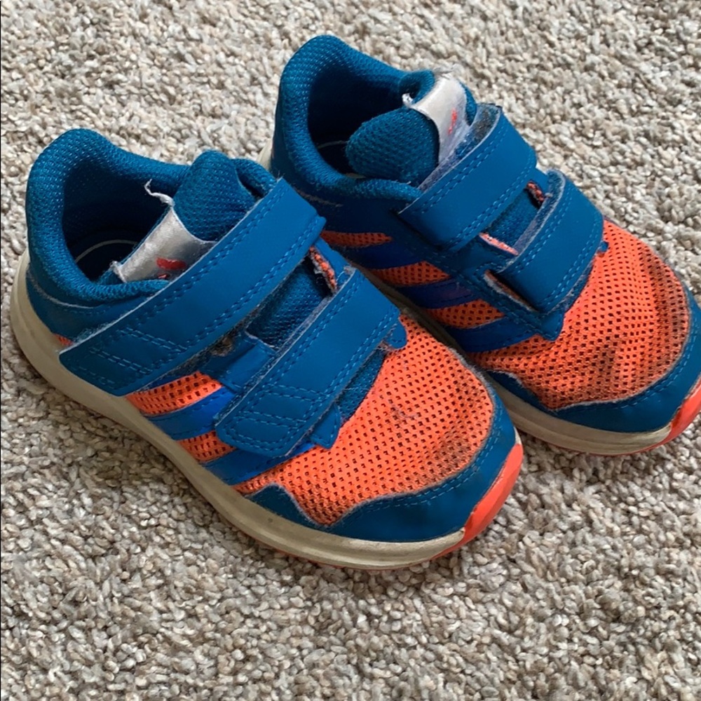 Adidas tennis shoes
